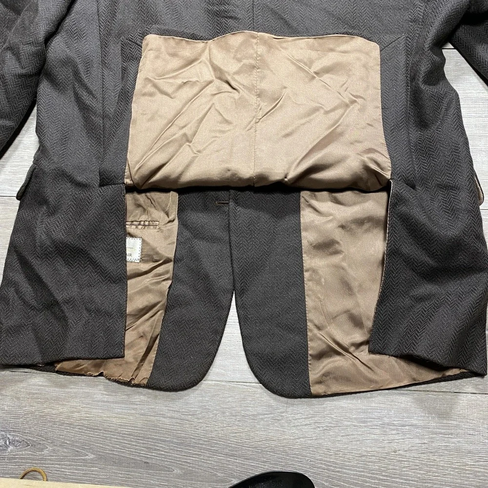 Source Unknown light wear